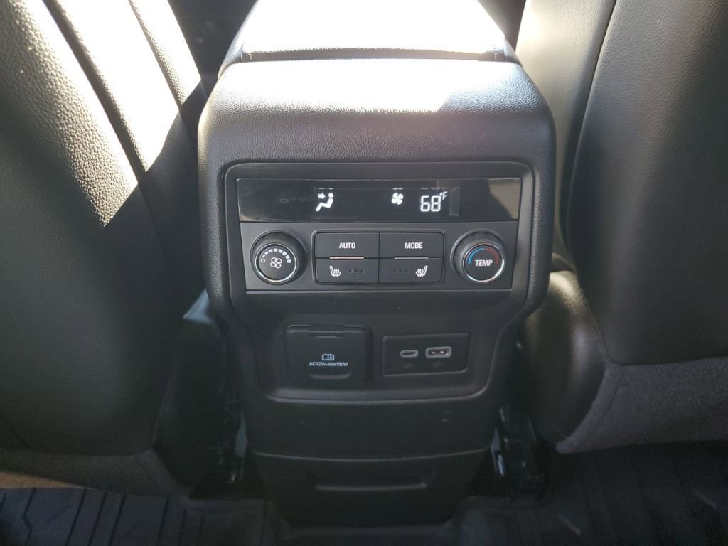 Used 2023 GMC Acadia SLT w/ Technology Package image 21