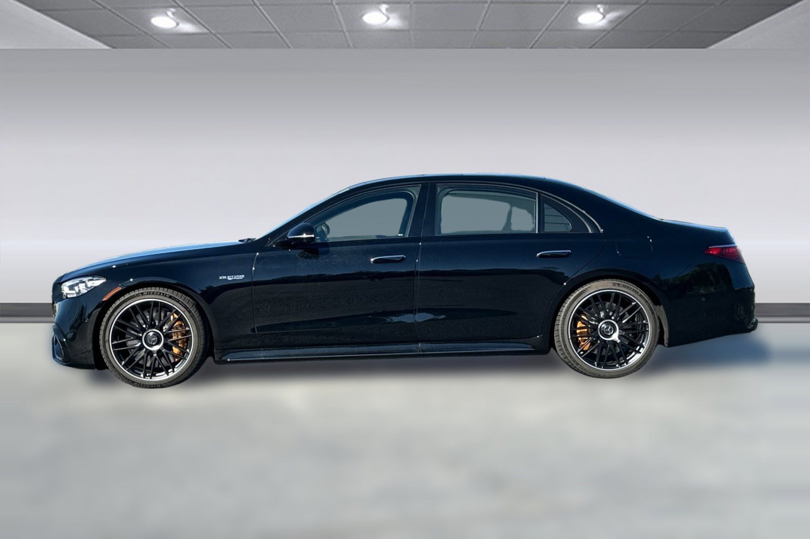 New 2025 Mercedes-Benz S 63 AMG S image 2