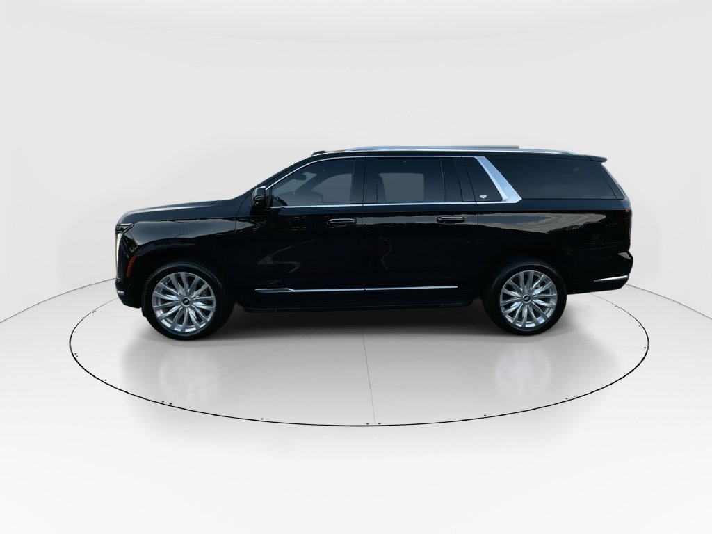 Used 2025 Cadillac Escalade ESV Luxury AWD/4WD image 5