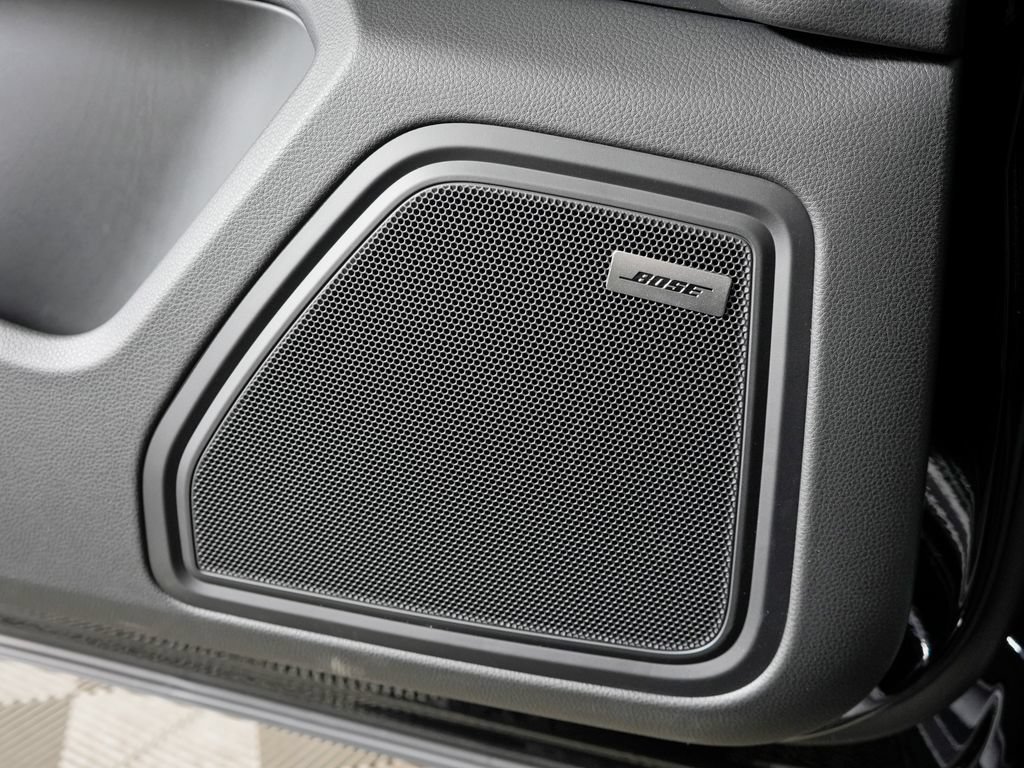 New 2026 Porsche Macan AWD/4WD image 16