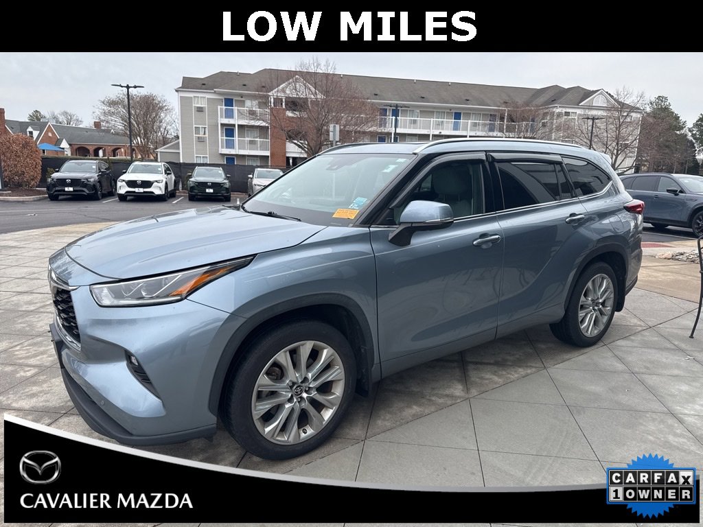Used 2022 Toyota Highlander Limited image 2