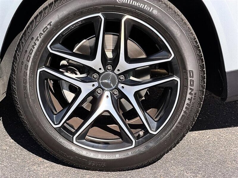 Used 2023 Mercedes-Benz GLE 53 AMG 4MATIC Coupe image 36