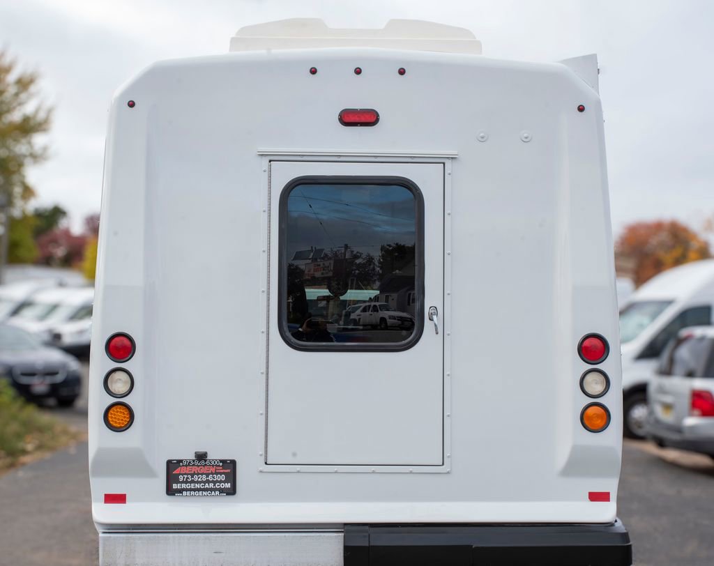 Used 2016 Ford E-450 and Econoline 450 Super Duty w/ Shuttle Bus Prep Package image 20