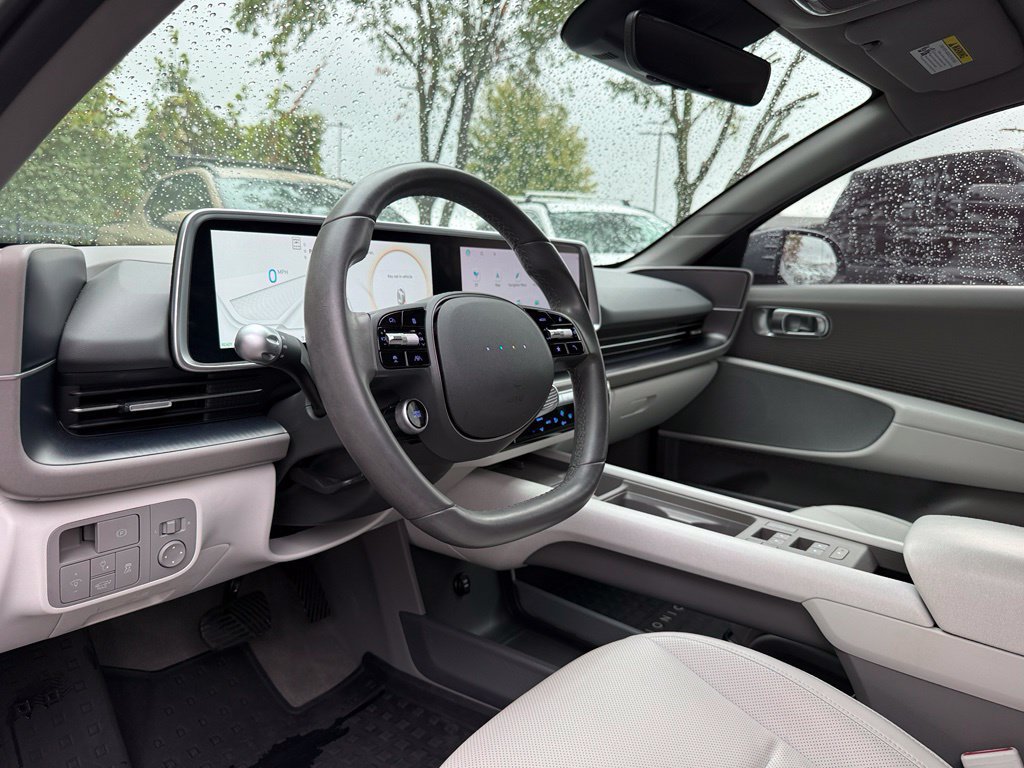 Used 2023 Hyundai Ioniq 6 Limited RWD image 9
