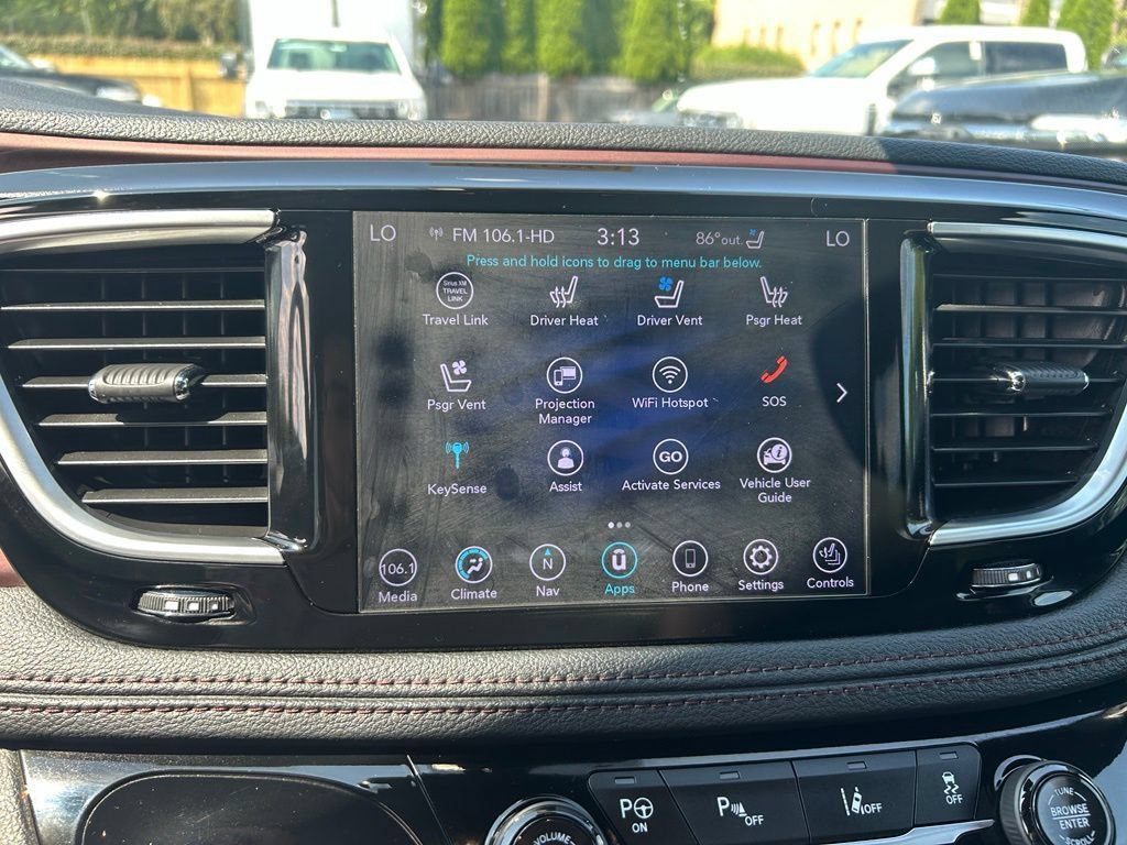Used 2020 Chrysler Pacifica Limited FWD image 26