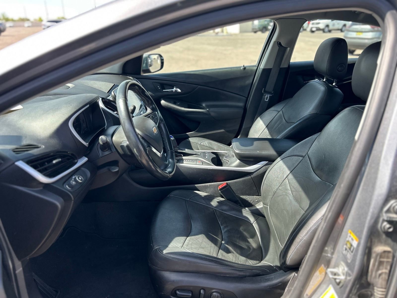 Used 2019 Chevrolet Volt LT w/ Power Convenience Package FWD image 14