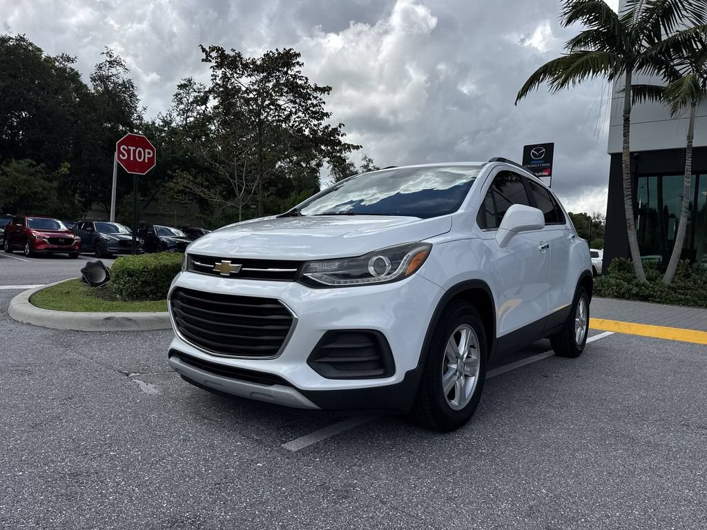 Used 2019 Chevrolet Trax LT w/ LT Convenience Package FWD image 31