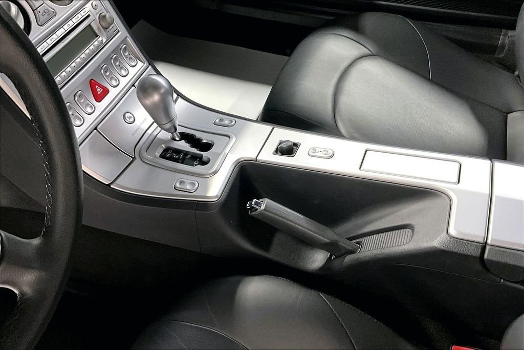Used 2005 Chrysler Crossfire Limited image 14