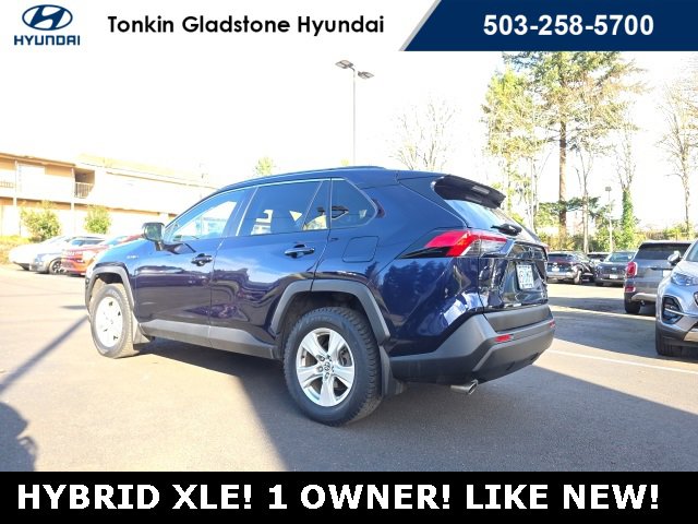 Used 2020 Toyota RAV4 XLE image 7