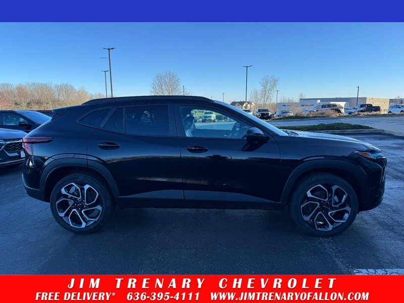 New 2026 Chevrolet Trax RS image 1