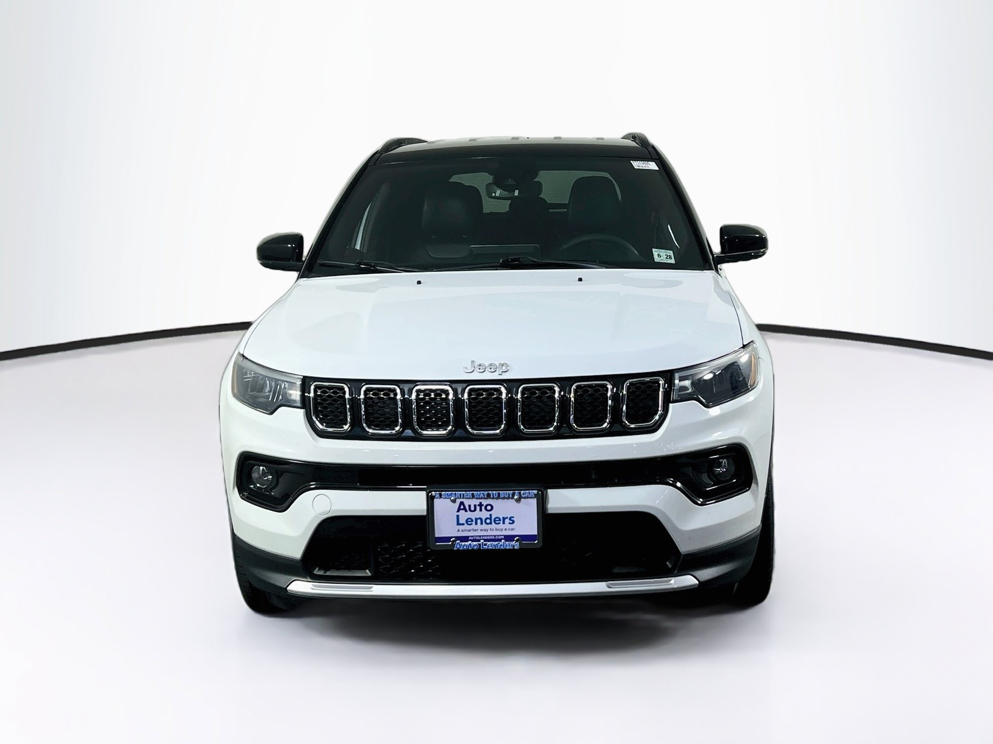Used 2023 Jeep Compass Limited AWD/4WD image 2