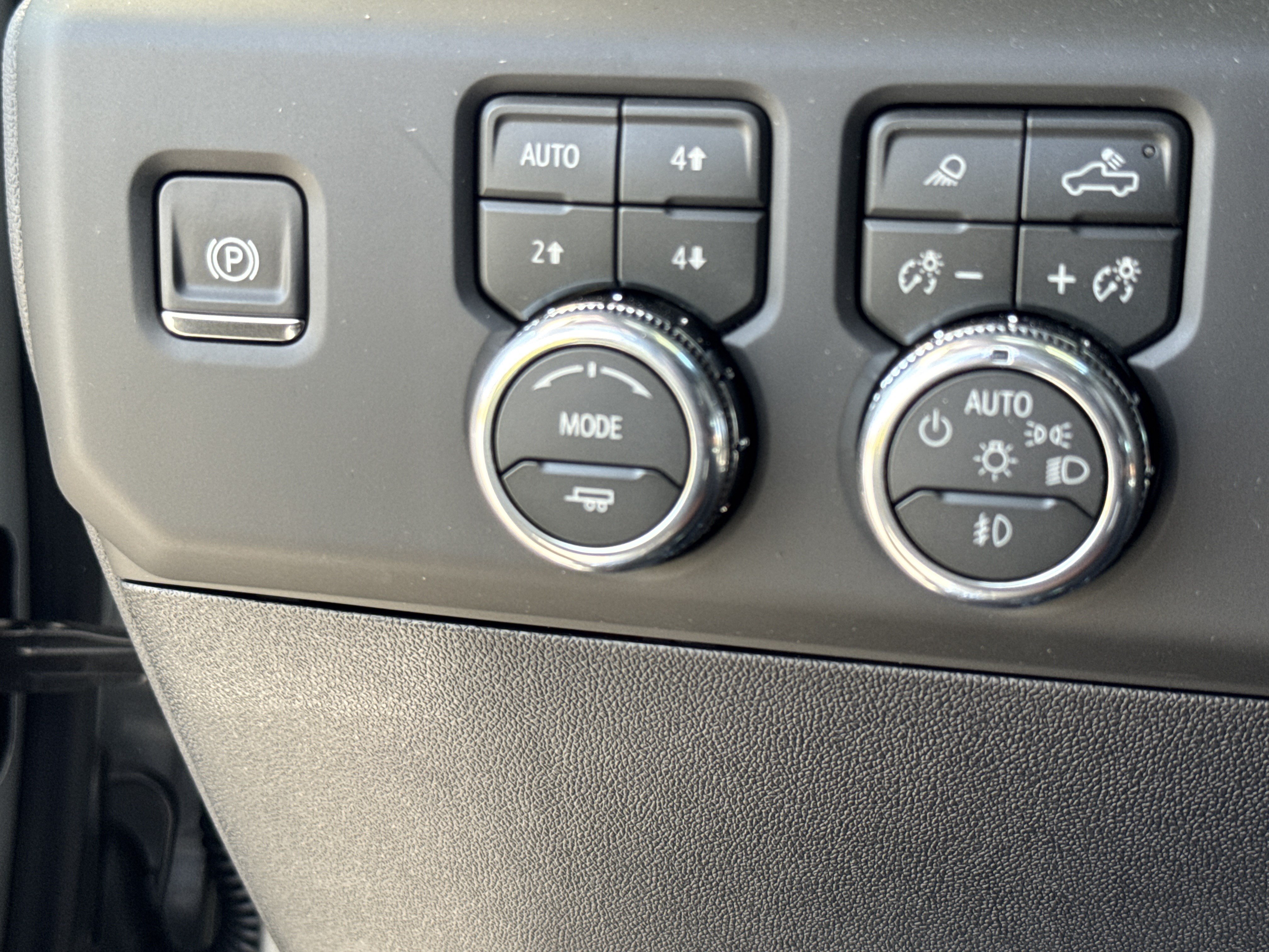 New 2026 GMC Sierra 2500 Denali Ultimate AWD/4WD image 19