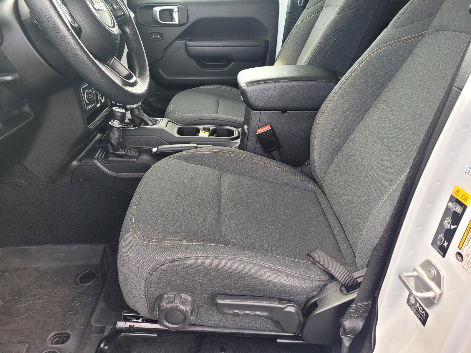 Used 2024 Jeep Gladiator Sport image 16