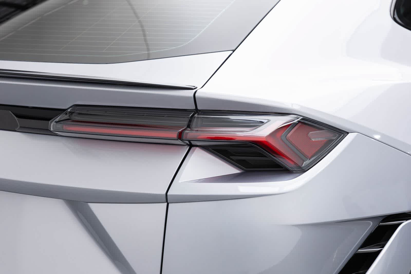 Used 2024 Lamborghini Urus S AWD/4WD image 61