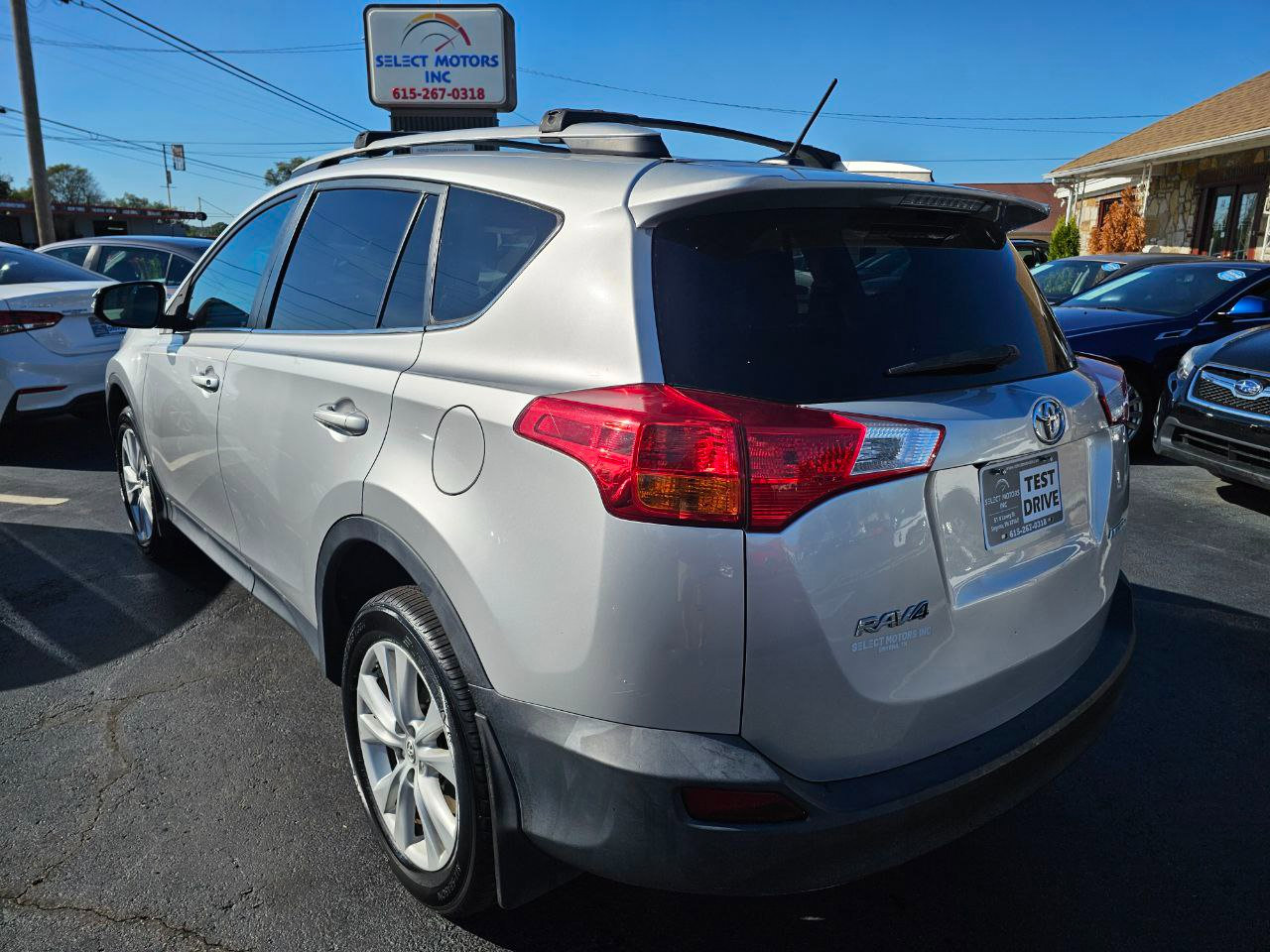 Used 2015 Toyota RAV4 Limited image 4