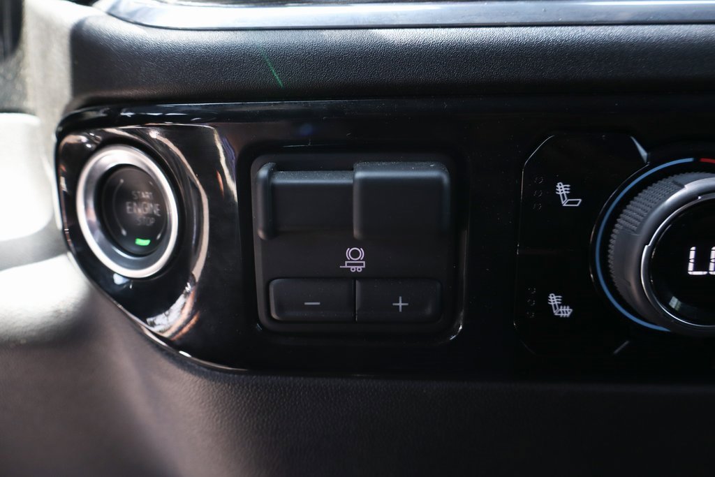 Used 2025 Chevrolet Silverado 1500 LT w/ Texas Edition Plus image 36