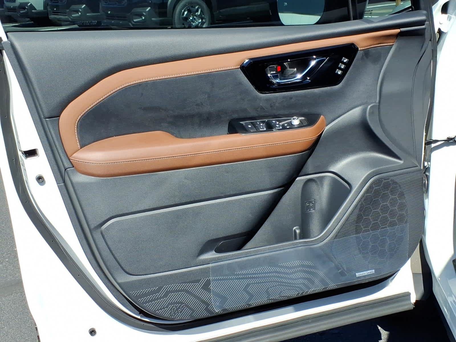 New 2026 Subaru Forester Touring AWD/4WD image 24