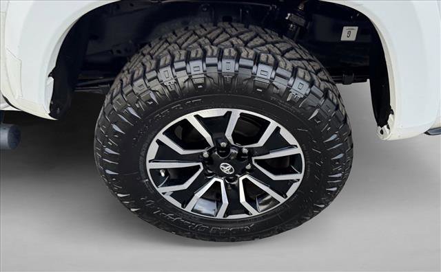 Certified 2020 Toyota Tacoma TRD Sport image 9