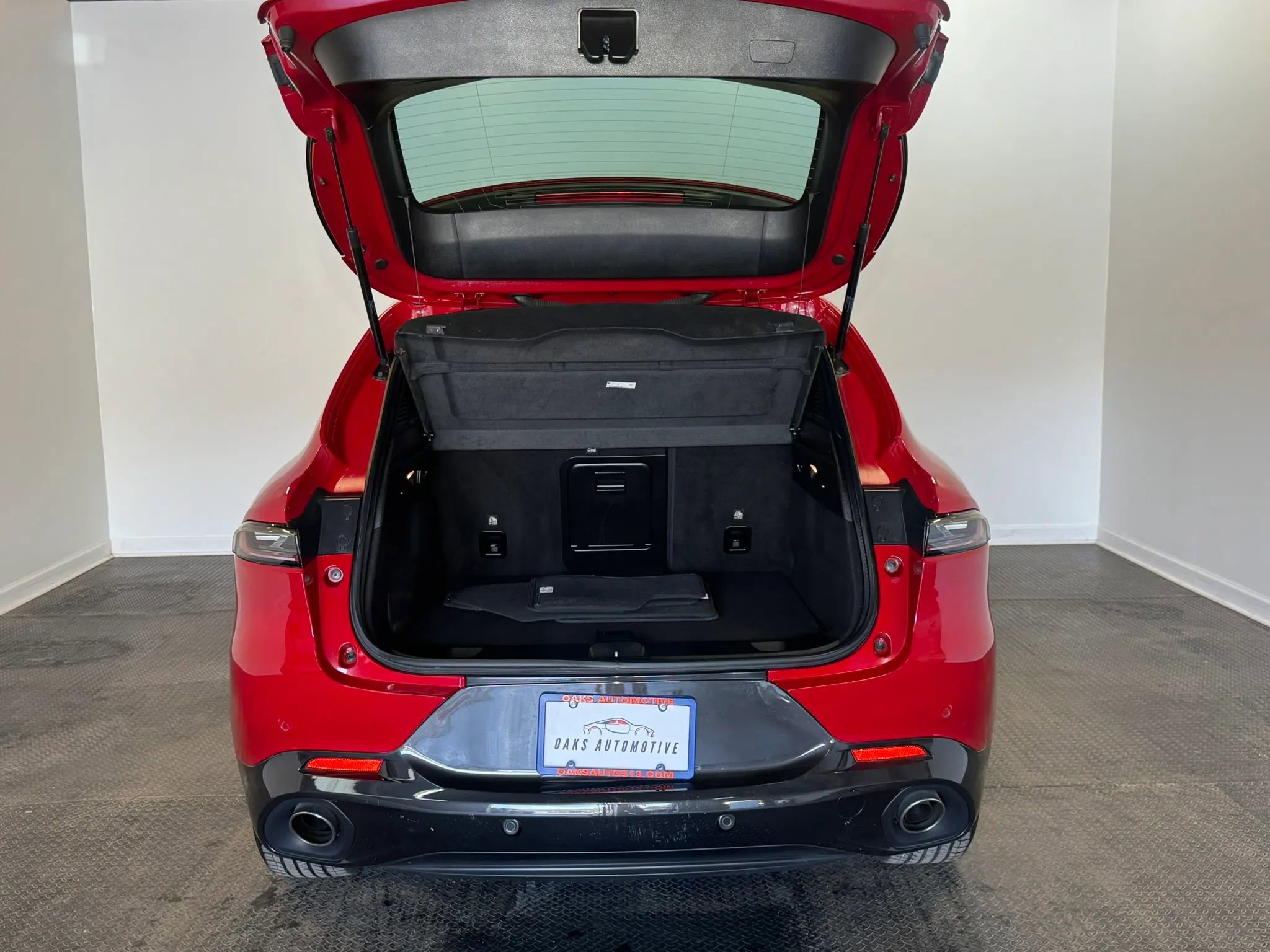 Used 2024 Dodge Hornet R/T image 31