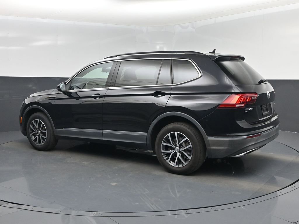 Used 2018 Volkswagen Tiguan SE w/ Panoramic Sunroof Package AWD/4WD image 4