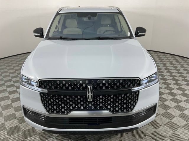 Used 2025 Lincoln Navigator L Reserve AWD/4WD image 15