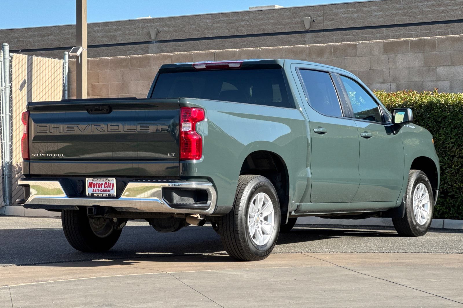 Certified 2025 Chevrolet Silverado 1500 LT RWD image 4