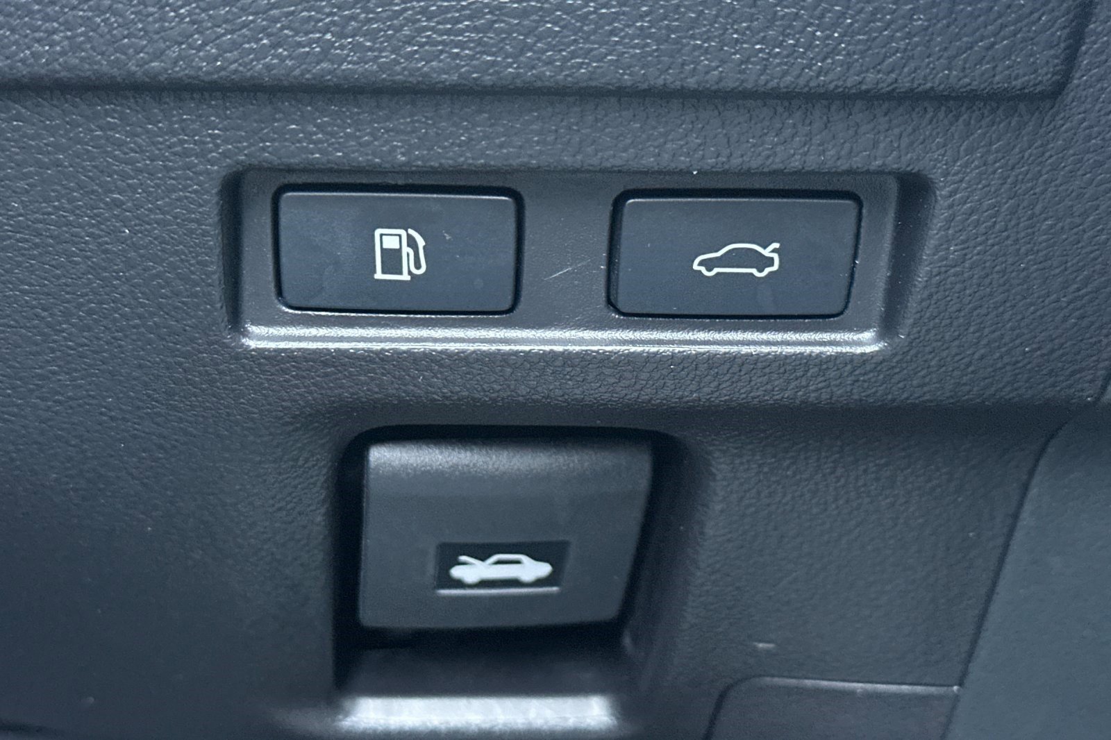 Certified 2025 Lexus ES 300h w/ Premium Package image 38