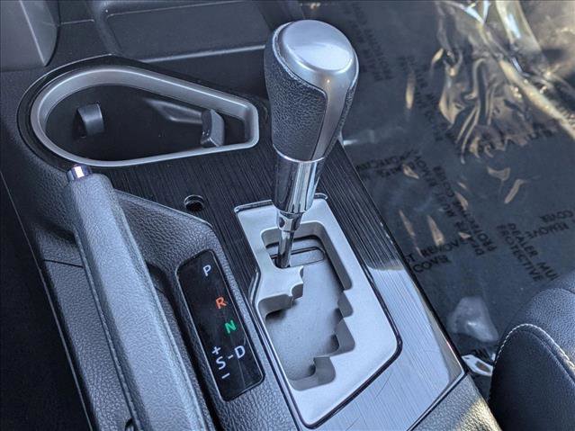 Used 2016 Toyota RAV4 Limited image 12