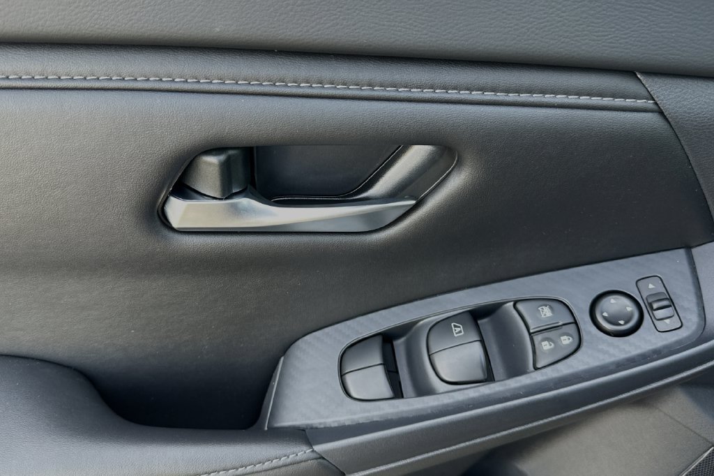 New 2025 Nissan Sentra SV w/ All-Weather Package FWD image 7