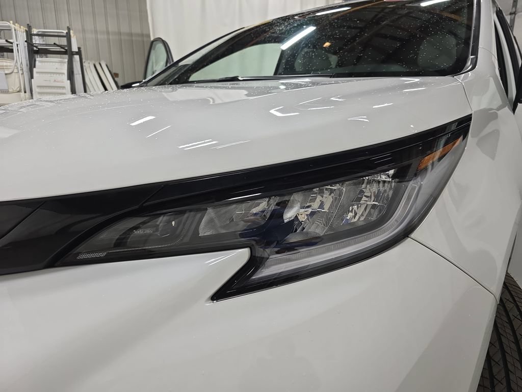 Certified 2025 Toyota Sienna XSE AWD/4WD image 36
