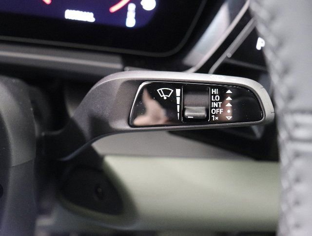 Used 2025 Porsche Macan 4S Electric image 38