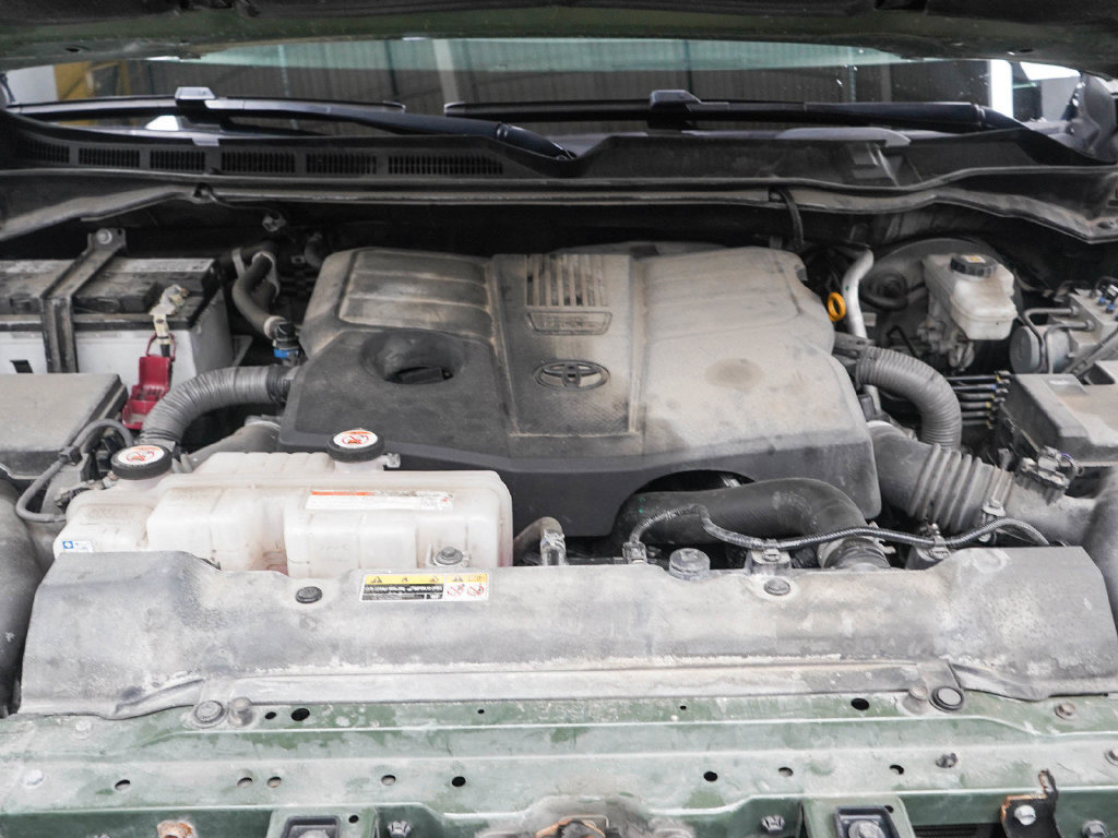 Used 2023 Toyota Tundra Limited AWD/4WD image 33