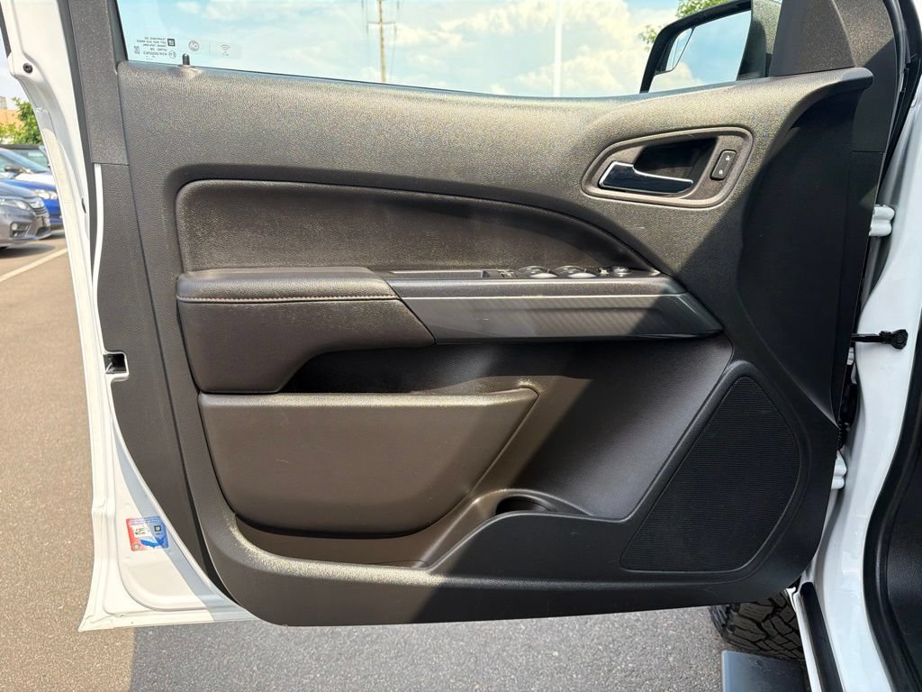 Used 2022 GMC Canyon AT4 w/ Driver Alert Package AWD/4WD image 22