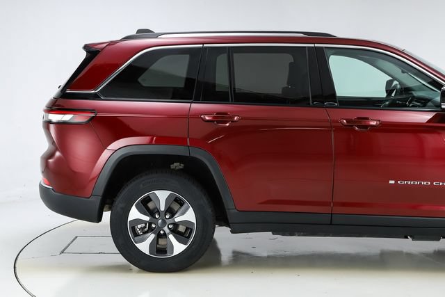 Used 2023 Jeep Grand Cherokee 4WD 4xe image 15