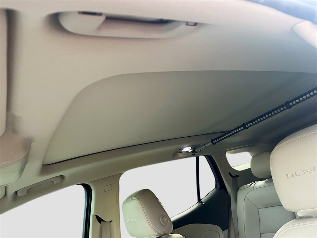 Used 2020 GMC Terrain Denali w/ Denali Premium Package image 21