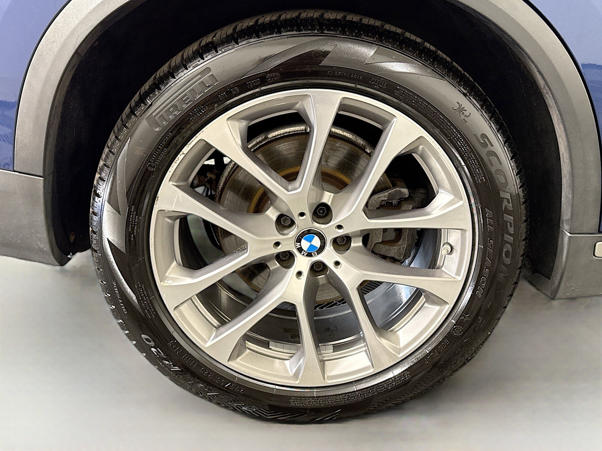Used 2019 BMW X5 xDrive50i w/ Premium Package 2 AWD/4WD image 33