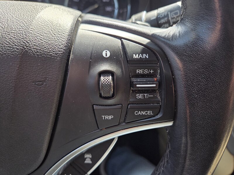 Used 2017 Acura MDX SH-AWD w/ Technology Package image 16