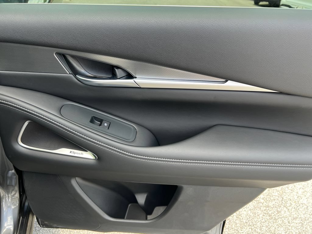 New 2027 INFINITI QX60 Luxe w/ Cargo Package FWD image 21