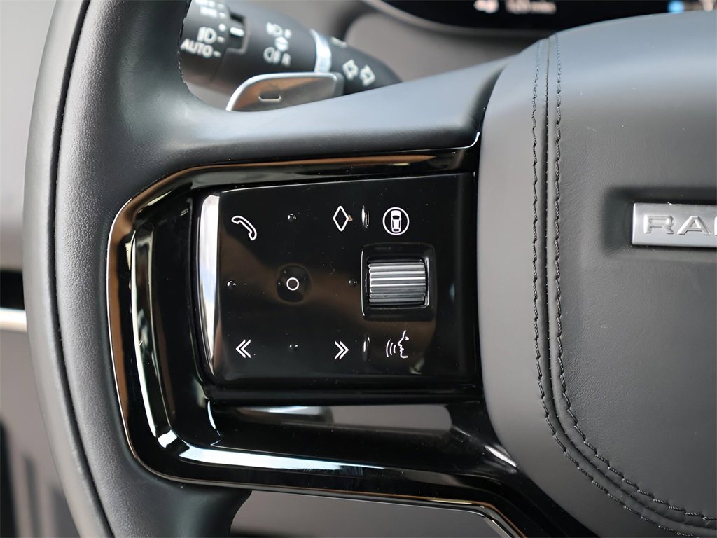 Used 2024 Land Rover Range Rover Sport Dynamic SE image 29