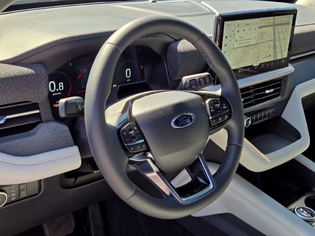 New 2027 Ford Explorer Platinum w/ 3.0L Ultimate Package AWD/4WD image 18