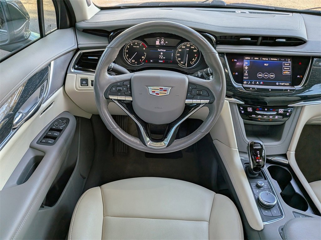 Used 2020 Cadillac XT6 Premium Luxury image 19