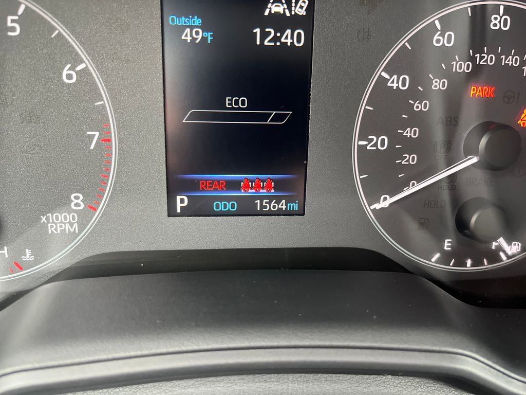 Certified 2024 Toyota Corolla Cross LE image 17