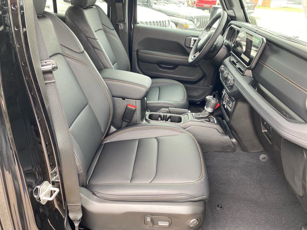 New 2026 Jeep Gladiator Sport AWD/4WD image 16
