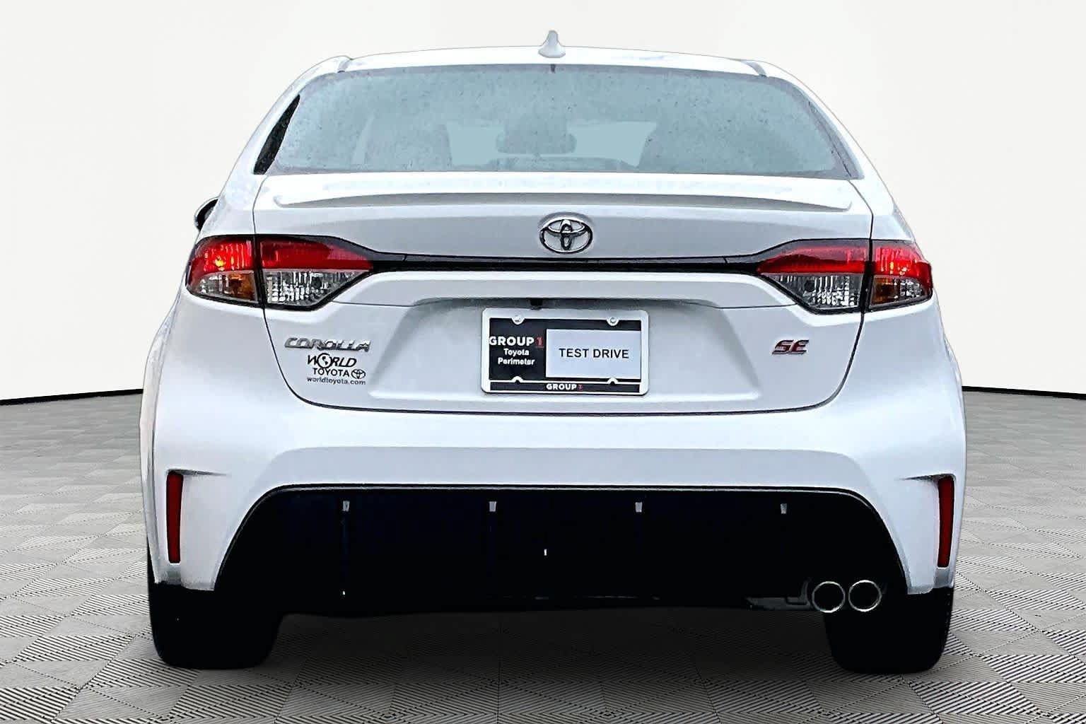 Certified 2024 Toyota Corolla SE FWD image 5
