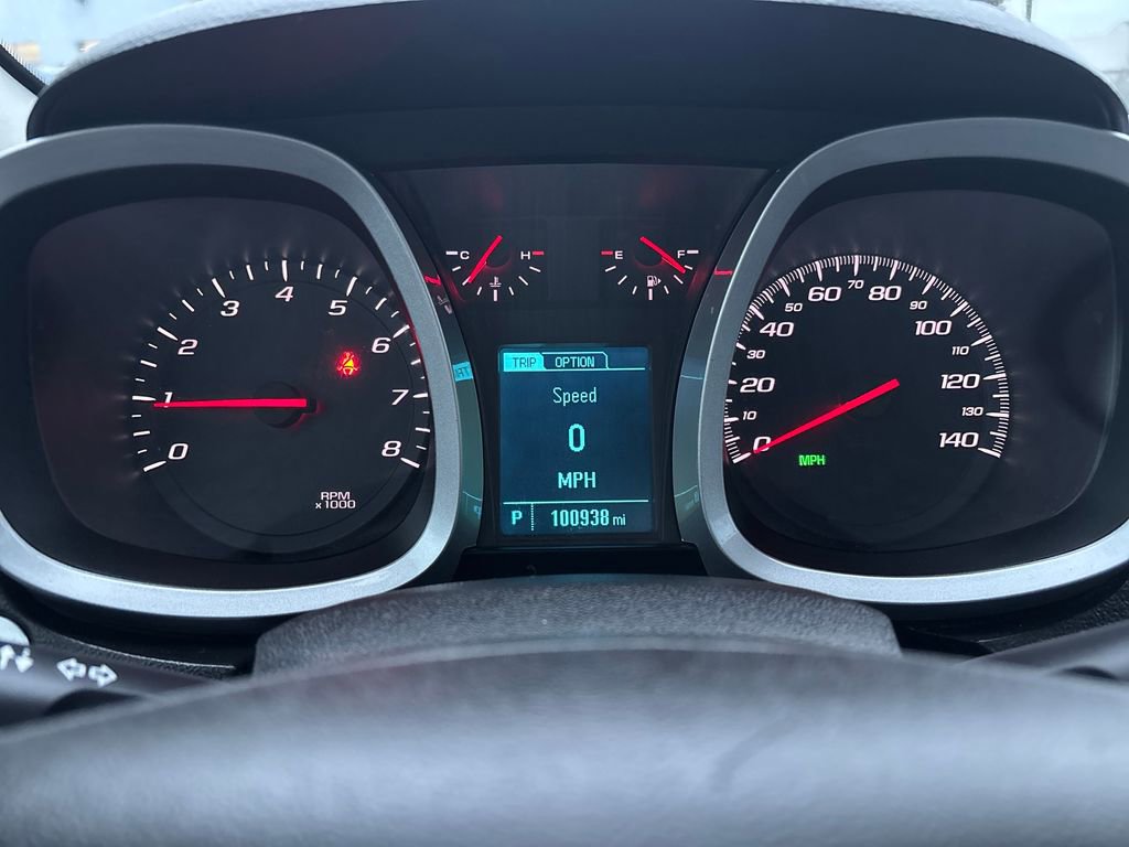 Used 2017 Chevrolet Equinox L image 21