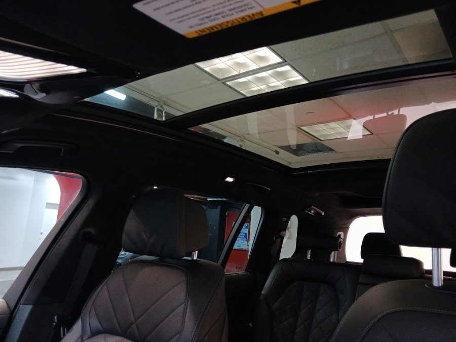 Used 2024 BMW X7 xDrive40i w/ M Sport Package image 27