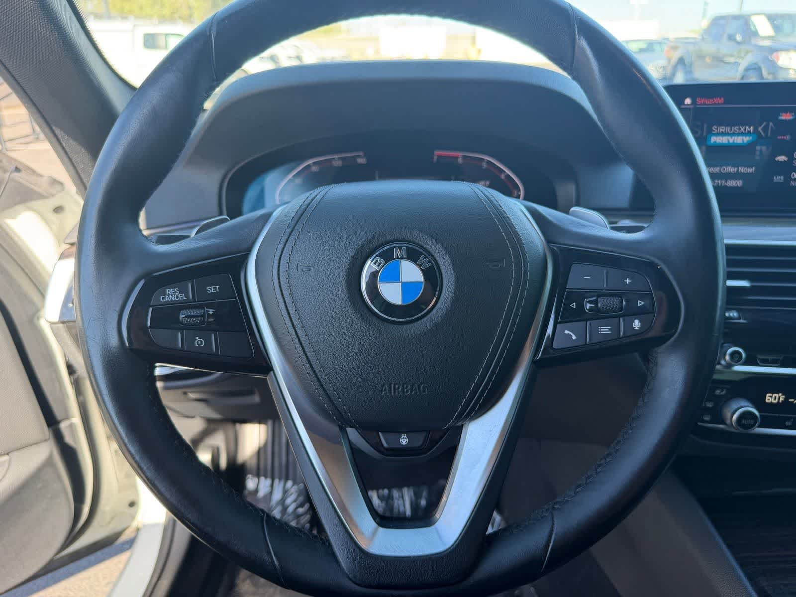 Used 2020 BMW 530i w/ Convenience Package RWD image 18