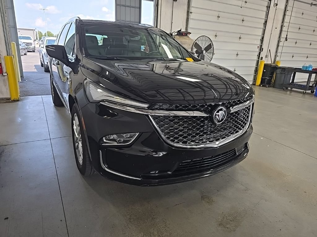 Used 2023 Buick Enclave Avenir w/ Avenir Technology Package AWD/4WD image 1