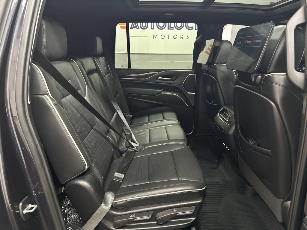 Used 2024 Cadillac Escalade ESV Premium Luxury w/ Performance Package AWD/4WD image 21