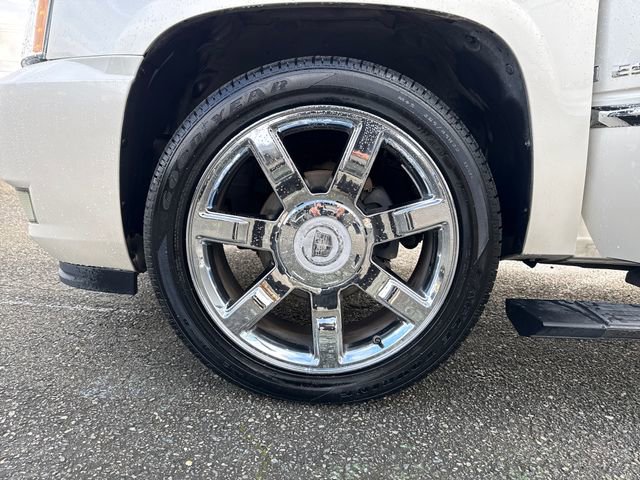 Used 2008 Cadillac Escalade EXT image 27